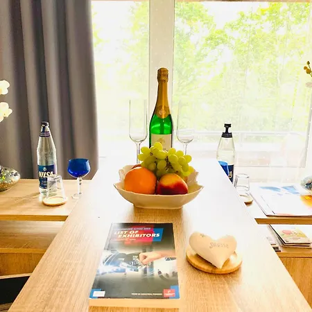 Welcome To Messe! Two-Bedroom Smartapartment &Balcony Hannover Exterior photo